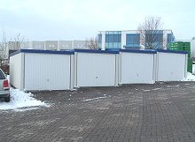 Reihengarage in gestufter Anordnung