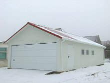 Giebeldachgarage mit Groraum-Tor